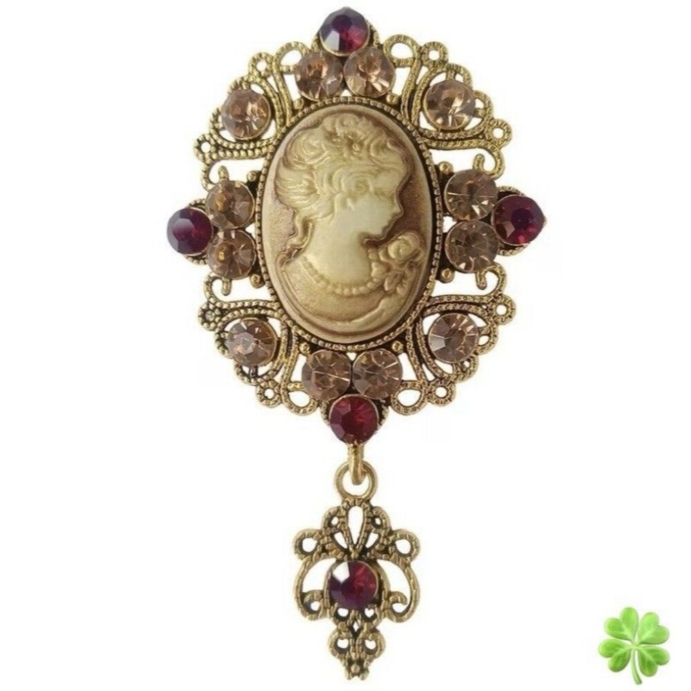 Vintage Cameo Brooch- French Inspired